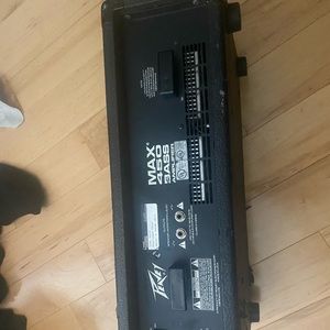 Peavy 450 Bass Amplifier- 300$ new